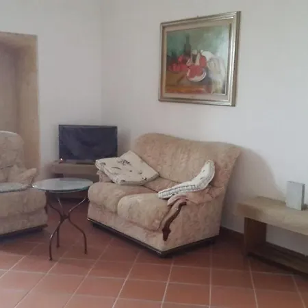 La Del Conte